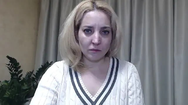 Snapshot of sweetpussy chatting on 03/02/25, 01:38 sweetpussy online show from 03/02/25, 01:38