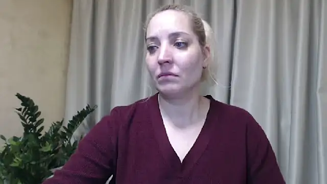 Snapshot of sweetpussy chatting on 03/04/25, 07:32 sweetpussy online show from 03/04/25, 07:32