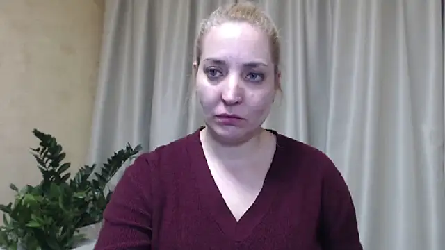 Snapshot of sweetpussy chatting on 03/14/25, 06:39 sweetpussy online show from 03/14/25, 06:39