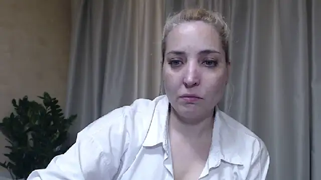Snapshot of sweetpussy chatting on 05/24/26, 02:55 sweetpussy online show from 05/24/26, 02:55