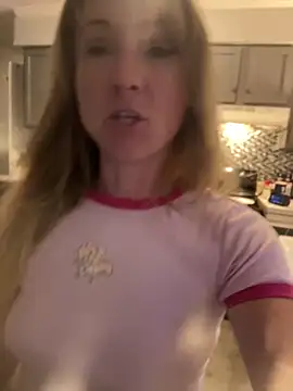 alluringpixie online show from 04/19/26, 04:50