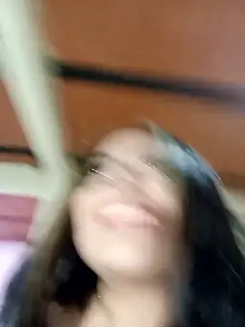 Snapshot of MariaPaula22_ chatting on 12/16/25, 05:56 MariaPaula22 online show from 12/16/25, 05:56