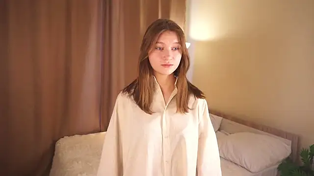 Snapshot of IrenaZeiler chatting on 12/16/25, 06:07 IrenaZeiler online show from 12/16/25, 06:07