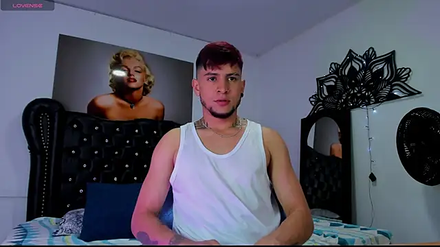 vaalentiino online show from 12/17/25, 05:30