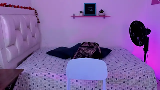 vaalentiino online show from 01/12/26, 10:37