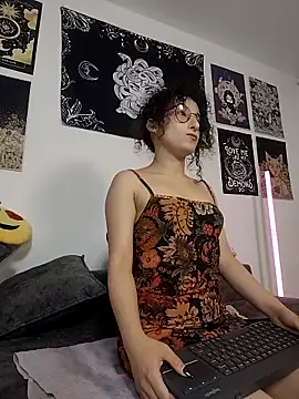 little  ammy online show from 04/21/26, 02:51