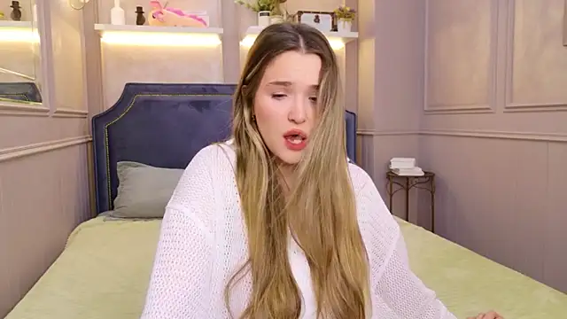 Snapshot of Lina_Sinerz chatting on 02/13/26, 08:27 Lina Sinerz online show from 02/13/26, 08:27