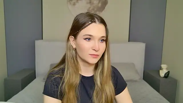 Lina Sinerz online show from 04/02/26, 09:01