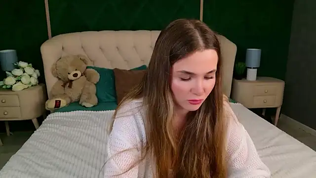 Lina Sinerz online show from 04/22/26, 08:43