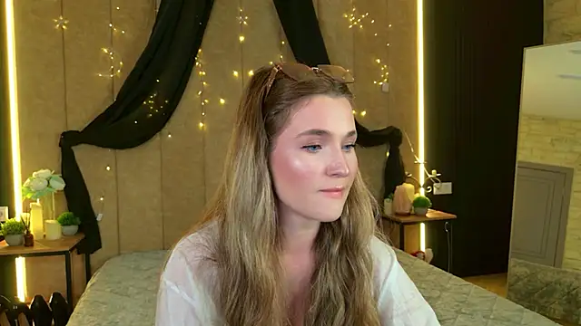 Snapshot of Lina_Sinerz chatting on 06/10/26, 03:22 Lina Sinerz online show from 06/10/26, 03:22