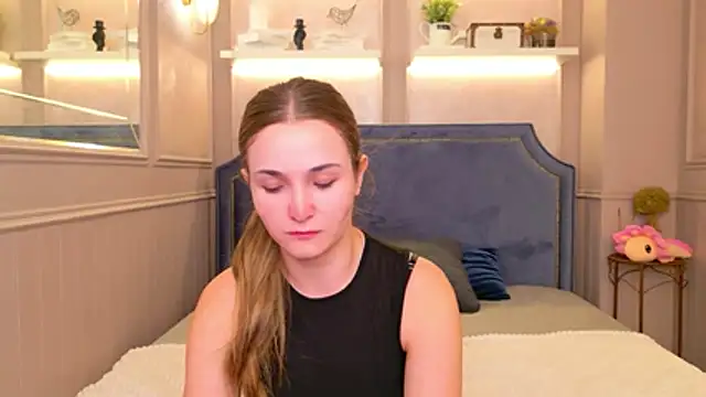 Snapshot of Lina_Sinerz chatting on 06/24/26, 04:06 Lina Sinerz online show from 06/24/26, 04:06