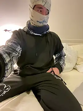 phantom898983 online show from 04/23/26, 05:41