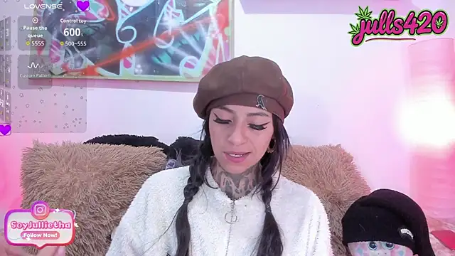 Snapshot of Julls420_ chatting on 07/12/26, 10:56 Julls420 online show from 07/12/26, 10:56