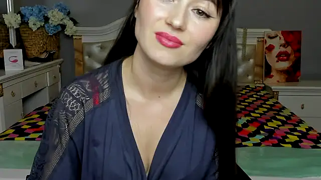 Snapshot of RosiAlina chatting on 12/05/25, 12:14 RosiAlina online show from 12/05/25, 12:14