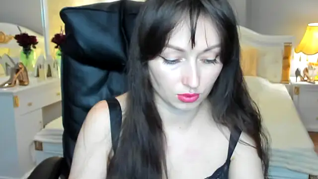 Snapshot of RosiAlina chatting on 05/13/26, 06:44 RosiAlina online show from 05/13/26, 06:44