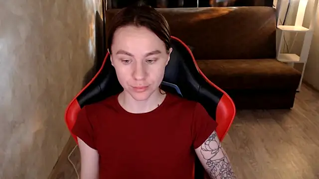 MiaBun1 online show from 12/16/25, 03:33