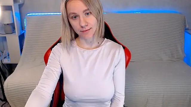 MiaBun1 online show from 04/23/26, 03:08