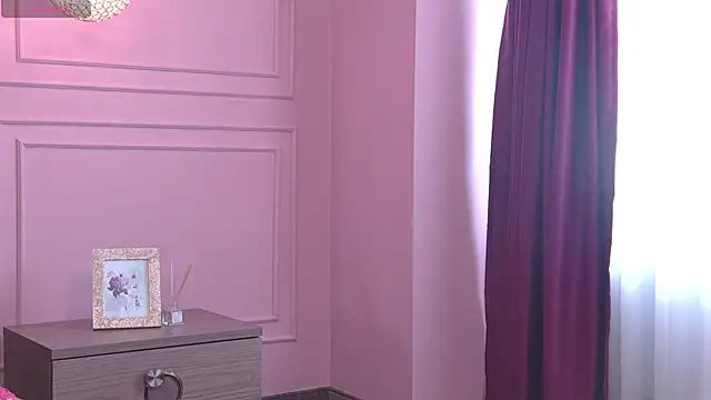 KendallVelvet online show from 04/23/26, 12:29