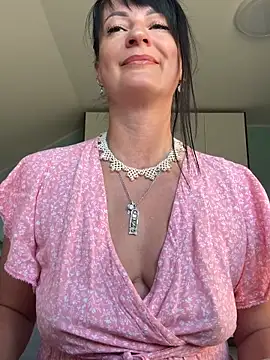 CherryCherry03 online show from 04/21/26, 07:36