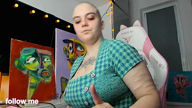 Snapshot of enigmastella chatting on 12/16/25, 11:04 enigmastella online show from 12/16/25, 11:04