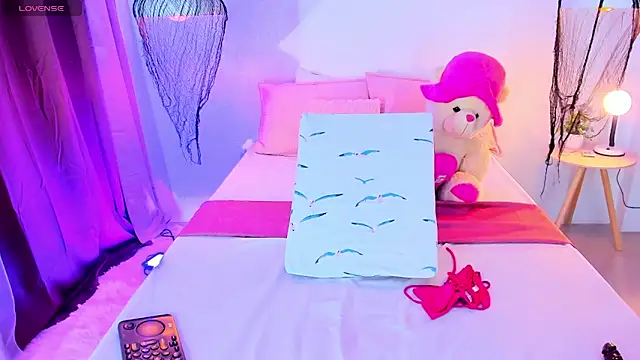  Xynara owo online show from 12/16/25, 11:54