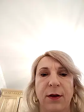 AhlyssaLove1155 online show from 04/17/26, 02:14