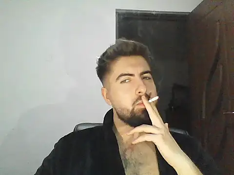 Snapshot of iigabi chatting on 12/18/25, 06:03 iigabi online show from 12/18/25, 06:03