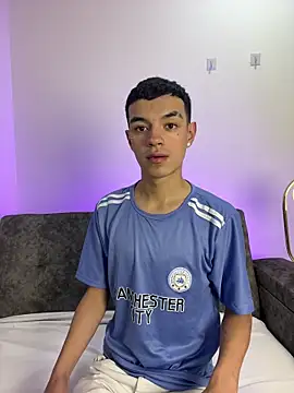 Snapshot of Kris_Storm chatting on 12/16/25, 06:02 Kris Storm online show from 12/16/25, 06:02