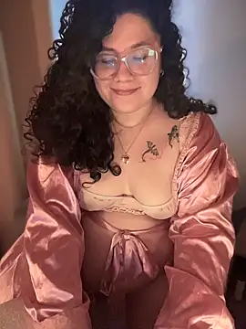 Snapshot of VanesssaMilf_ chatting on 12/18/25, 09:10 VanesssaMilf online show from 12/18/25, 09:10