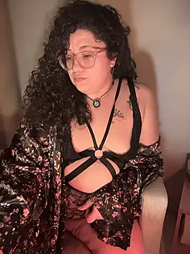 Snapshot of VanesssaMilf_ chatting on 01/15/26, 12:04 VanesssaMilf online show from 01/15/26, 12:04