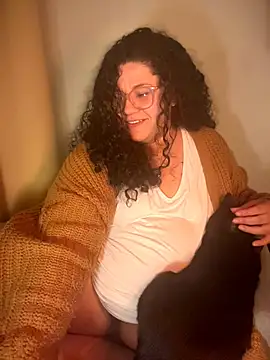 Snapshot of VanesssaMilf_ chatting on 02/15/26, 10:36 VanesssaMilf online show from 02/15/26, 10:36