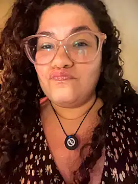 Snapshot of VanesssaMilf_ chatting on 02/25/26, 03:38 VanesssaMilf online show from 02/25/26, 03:38