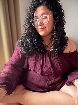 VanesssaMilf  online show from 04/21/26, 08:55