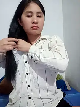 Him MountainGirl online show from 04/06/26, 01:45