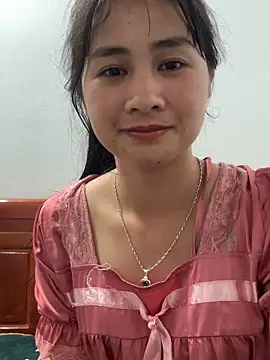 Him MountainGirl online show from 04/23/26, 12:51