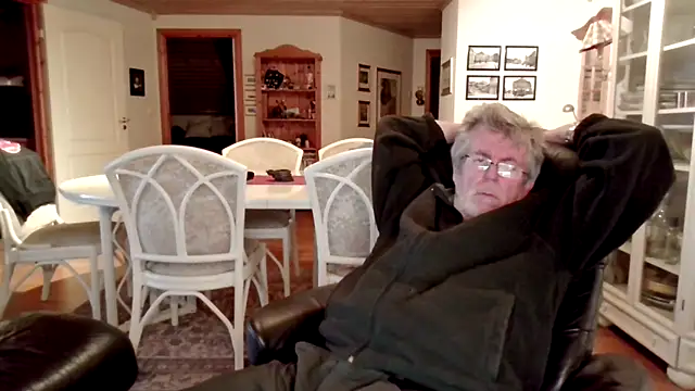 Mortimer Orawan online show from 03/18/26, 09:40