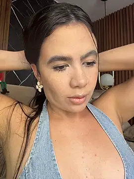 ValentinaEliot online show from 12/18/25, 01:33