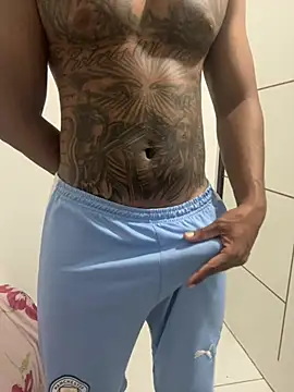 Chris5988 online show from 04/25/26, 10:51