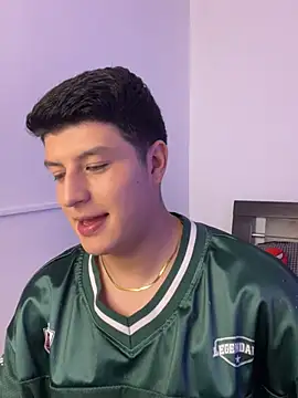 Goldenknight33 online show from 04/01/26, 03:09