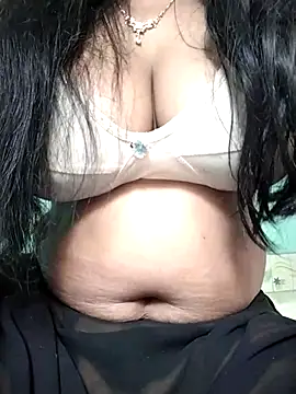 Snapshot of Uma-2 chatting on 01/10/26, 04:58 Uma-2 online show from 01/10/26, 04:58