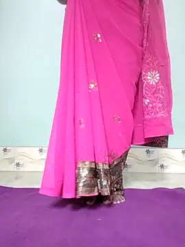 Snapshot of Uma-2 chatting on 02/15/26, 03:58 Uma-2 online show from 02/15/26, 03:58