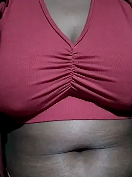 Snapshot of Uma-2 chatting on 02/22/26, 02:56 Uma-2 online show from 02/22/26, 02:56