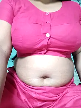 Snapshot of Uma-2 chatting on 02/24/26, 03:59 Uma-2 online show from 02/24/26, 03:59