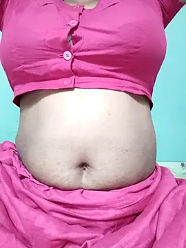 Snapshot of Uma-2 chatting on 02/25/26, 04:00 Uma-2 online show from 02/25/26, 04:00