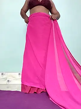 Snapshot of Uma-2 chatting on 02/28/26, 04:13 Uma-2 online show from 02/28/26, 04:13