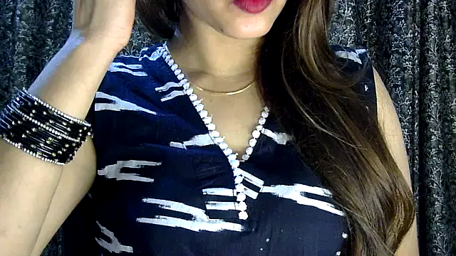 Snapshot of Exotic_tanvi chatting on 05/09/26, 06:40 Exotic tanvi online show from 05/09/26, 06:40