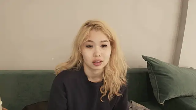 Snapshot of kimyjina chatting on 06/22/26, 03:25 kimyjina online show from 06/22/26, 03:25