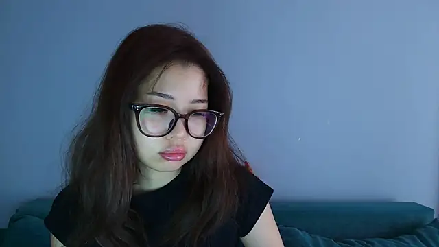 Snapshot of kimyjina chatting on 07/13/26, 03:31 kimyjina online show from 07/13/26, 03:31