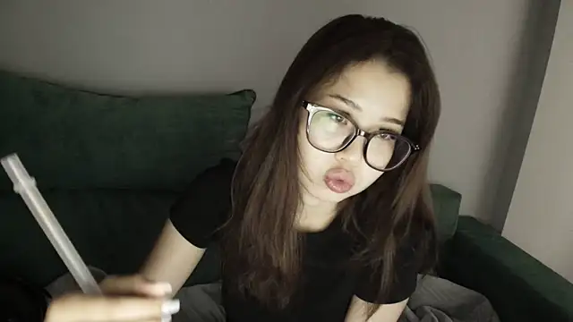 Snapshot of kimyjina chatting on 07/14/26, 03:22 kimyjina online show from 07/14/26, 03:22