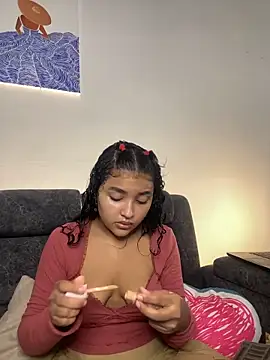 ladulcemary  online show from 02/21/26, 03:13